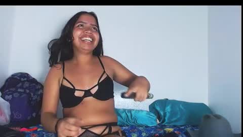 Snapshot of astridvagina18 chatting on December 21, 8:00 pm ASTRID online show from December 21, 8:00 pm