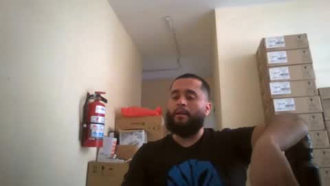 Snapshot of astro_boy_01 chatting on June 19, 8:12 pm astro_boy_01 online show from June 19, 8:12 pm