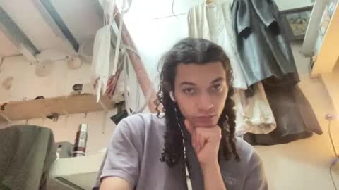 Snapshot of astrodoll chatting on February 23, 12:59 pm Astro Doll online show from February 23, 12:59 pm