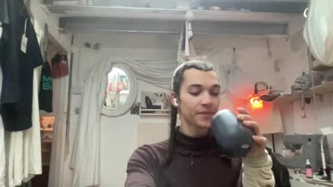 Astro Doll online show from March 15, 2:23 pm