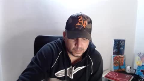 Nick Astton online show from December 17, 4:01 am