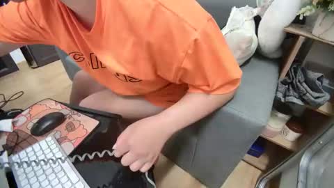 Snapshot of asuka_9x chatting on October 22, 3:18 am asuka_9x online show from October 22, 3:18 am