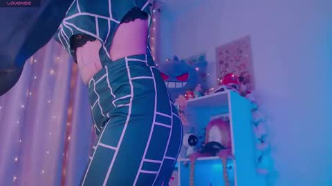 Bonnie online show from March 4, 8:05 pm