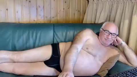 asusandy online show from March 11, 3:02 pm