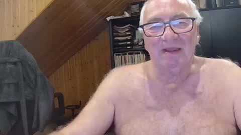 asusandy online show from May 15, 11:12 pm