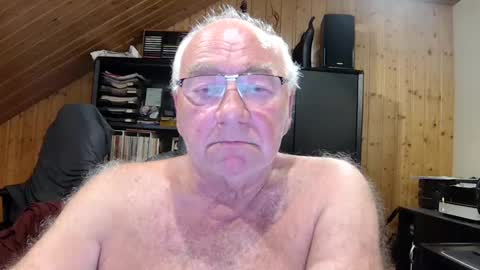 asusandy online show from July 1, 11:48 pm