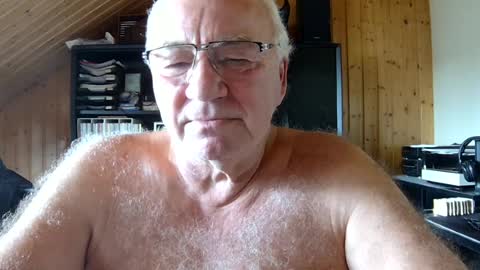 asusandy online show from July 14, 9:25 am