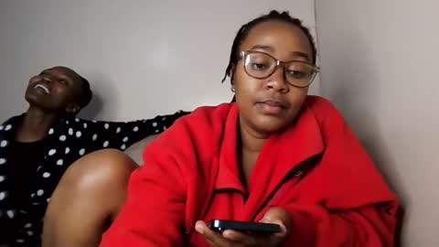 Snapshot of atara_seren chatting on May 5, 1:24 am atara_seren online show from May 5, 1:24 am