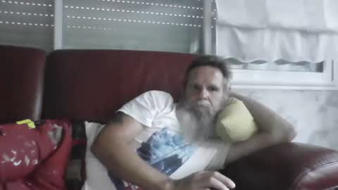 Snapshot of atatanka chatting on August 5, 7:06 pm atatanka online show from August 5, 7:06 pm