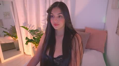 Snapshot of atena676 chatting on February 15, 11:23 pm atena676 online show from February 15, 11:23 pm