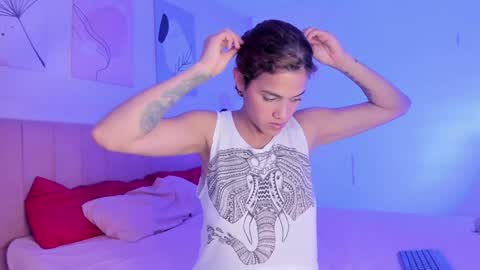 Snapshot of atenajb chatting on January 22, 9:54 pm ATENA online show from January 22, 9:54 pm