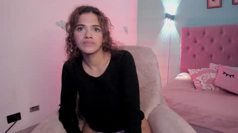 Snapshot of atenajb chatting on January 24, 10:51 pm ATENA online show from January 24, 10:51 pm