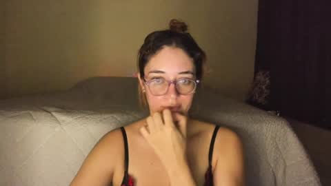 atenas online show from April 4, 9:29 am