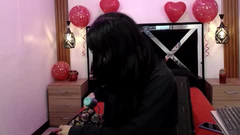 Snapshot of atenea_420 chatting on February 18, 12:01 pm COLOMBIA online show from February 18, 12:01 pm