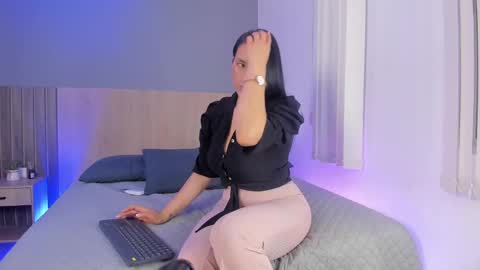 Atenea online show from September 19, 11:55 am