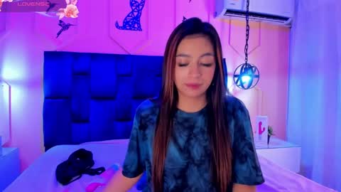 Snapshot of atenea_cute21 chatting on January 9, 9:27 am Athenea online show from January 9, 9:27 am
