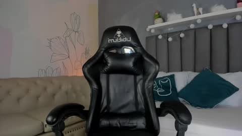 Atenea online show from February 4, 12:33 pm