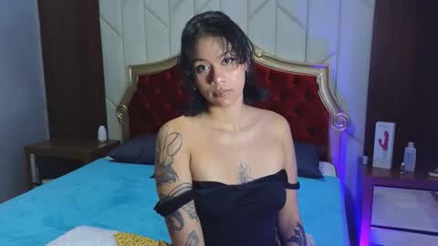 Snapshot of atenea_sky_ chatting on October 23, 4:28 pm Athenea sky online show from October 23, 4:28 pm
