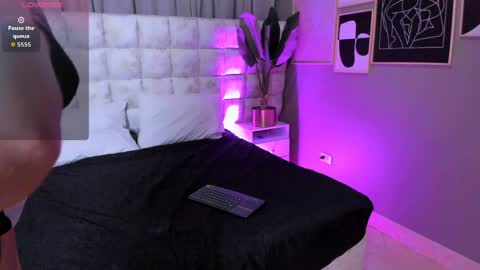 atenea velle online show from April 1, 1:23 pm