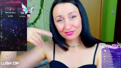 Snapshot of athena_starry chatting on January 5, 8:11 am athena starry online show from January 5, 8:11 am