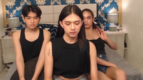 Snapshot of athenaheart chatting on January 22, 11:12 am Ady online show from January 22, 11:12 am