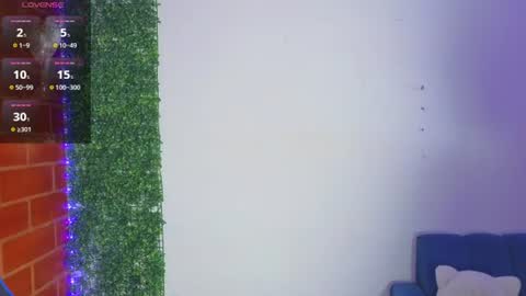 Snapshot of athenea_03 chatting on July 23, 6:33 am Athenea online show from July 23, 6:33 am