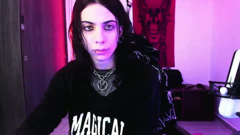 Snapshot of atheneoo_ chatting on April 17, 8:06 am athenauwu online show from April 17, 8:06 am