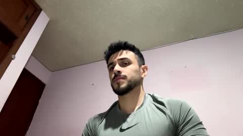 Snapshot of athlete_boy22 chatting on November 13, 8:57 am Atlas online show from November 13, 8:57 am