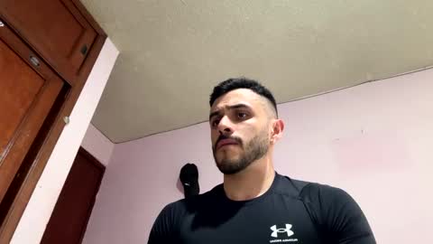 Snapshot of athlete_boy22 chatting on February 19, 9:11 pm Atlas online show from February 19, 9:11 pm