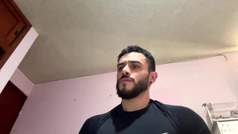Snapshot of athlete_boy22 chatting on May 31, 8:10 pm Atlas online show from May 31, 8:10 pm
