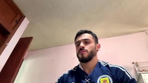 Snapshot of athlete_boy22 chatting on June 1, 8:43 pm Atlas online show from June 1, 8:43 pm