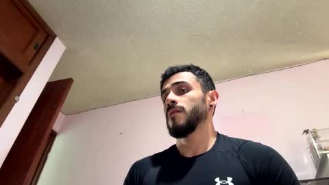 Snapshot of athlete_boy22 chatting on June 4, 9:21 pm Atlas online show from June 4, 9:21 pm
