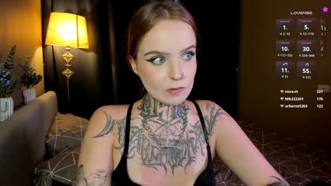 Snapshot of atomic_ketchup chatting on January 2, 5:57 am online every day between 10am-23pm online show from January 2, 5:57 am