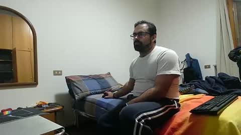 Snapshot of attila85 chatting on November 21, 9:24 pm Bleakw85 online show from November 21, 9:24 pm