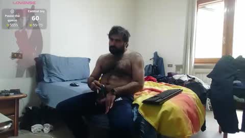 Snapshot of attila85 chatting on May 13, 2:58 pm Bleakw85 online show from May 13, 2:58 pm