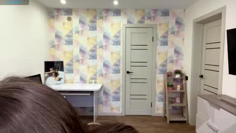 Jolyn online show from February 9, 6:06 am