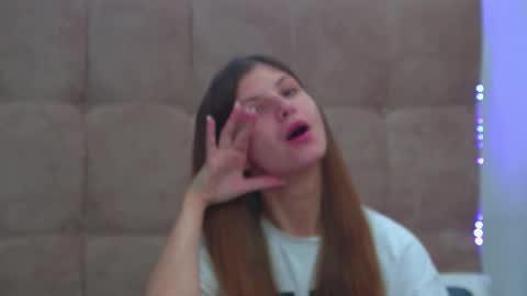 Snapshot of audreybarlow chatting on November 29, 6:38 am Audrey online show from November 29, 6:38 am