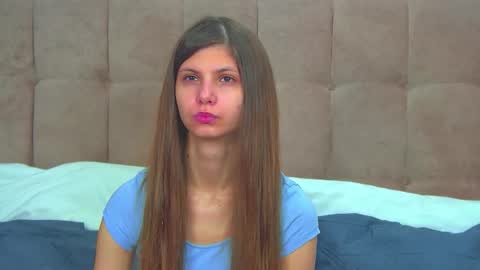 Snapshot of audreybarlow chatting on December 3, 6:21 am Audrey online show from December 3, 6:21 am