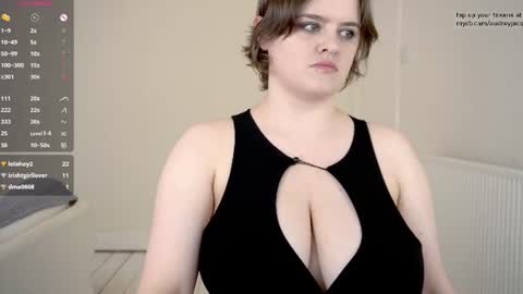 Snapshot of audreyjacq chatting on July 18, 2:32 pm Audrey Jacq online show from July 18, 2:32 pm