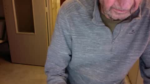 auguste061400 online show from February 5, 4:58 pm