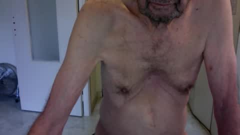 Snapshot of auguste688483 chatting on February 27, 9:20 am auguste688483 online show from February 27, 9:20 am