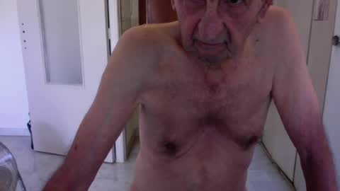 auguste688483 online show from June 25, 7:46 am