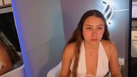 aura verde online show from February 21, 3:18 am