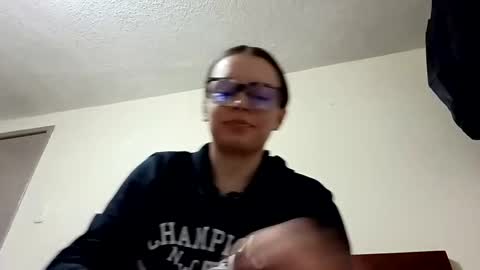 auran_v888 online show from May 25, 3:34 am