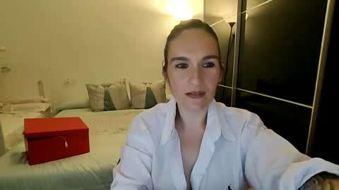 Snapshot of aurasensual69 chatting on June 15, 10:45 pm aurasensual69 online show from June 15, 10:45 pm