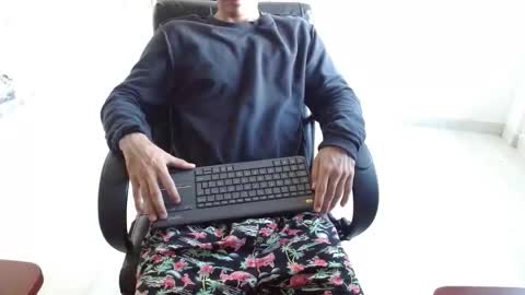 Aureliano online show from February 11, 9:42 pm