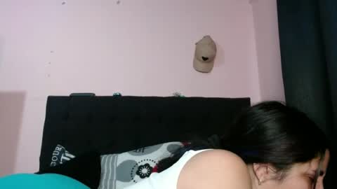 Snapshot of auroa_0785 chatting on July 28, 5:45 pm auroa_0785 online show from July 28, 5:45 pm