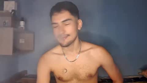 Snapshot of auron_merrow chatting on November 28, 2:14 am auron_merrow online show from November 28, 2:14 am