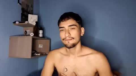 Snapshot of auron_merrow chatting on November 30, 2:26 am auron_merrow online show from November 30, 2:26 am