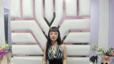 Snapshot of aurora18palmer chatting on December 9, 5:52 pm aurora online show from December 9, 5:52 pm